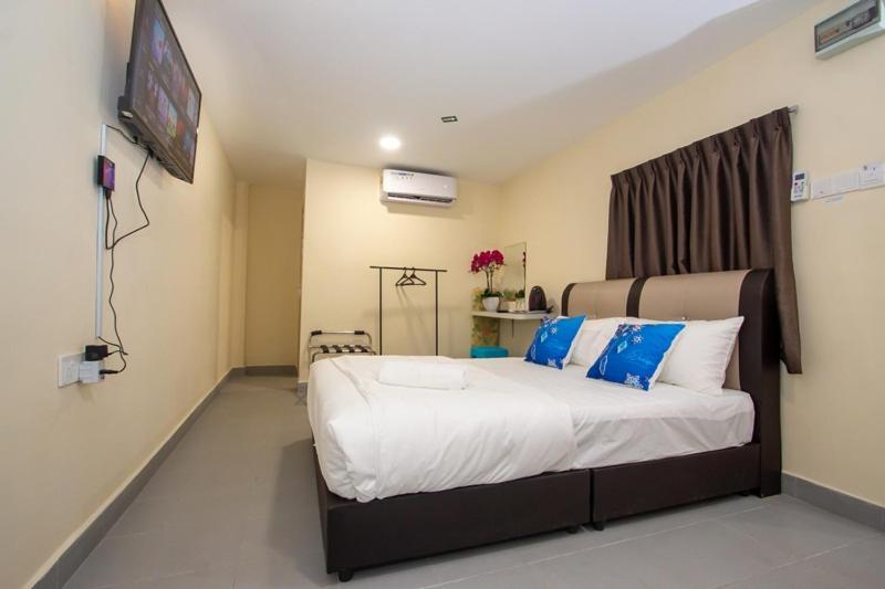 Southern Tip Hotel Pontian Kecil Luaran gambar