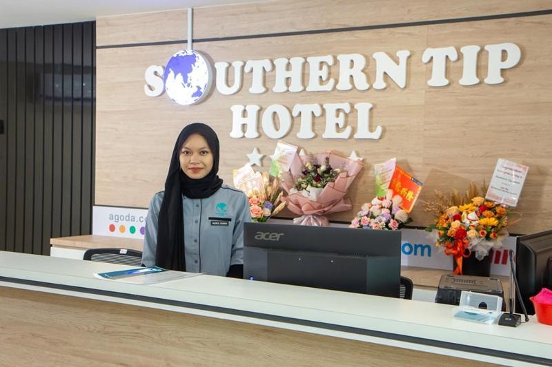 Southern Tip Hotel Pontian Kecil Luaran gambar