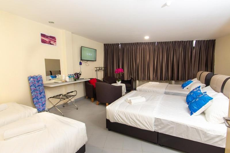 Southern Tip Hotel Pontian Kecil Luaran gambar
